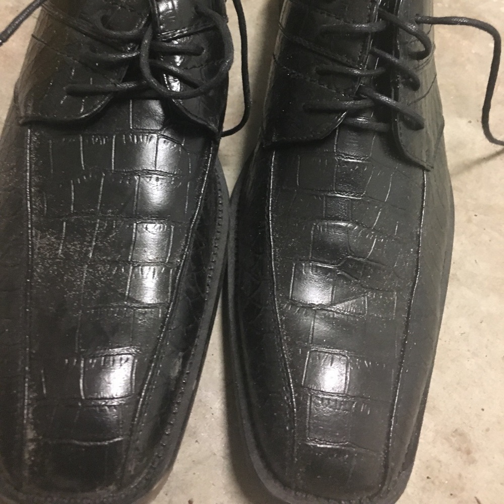 Black Shoes